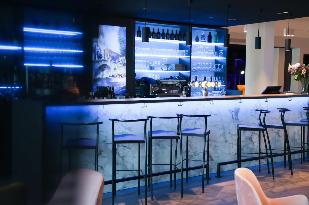 Hotel Radisson Blu Hotel, 4*