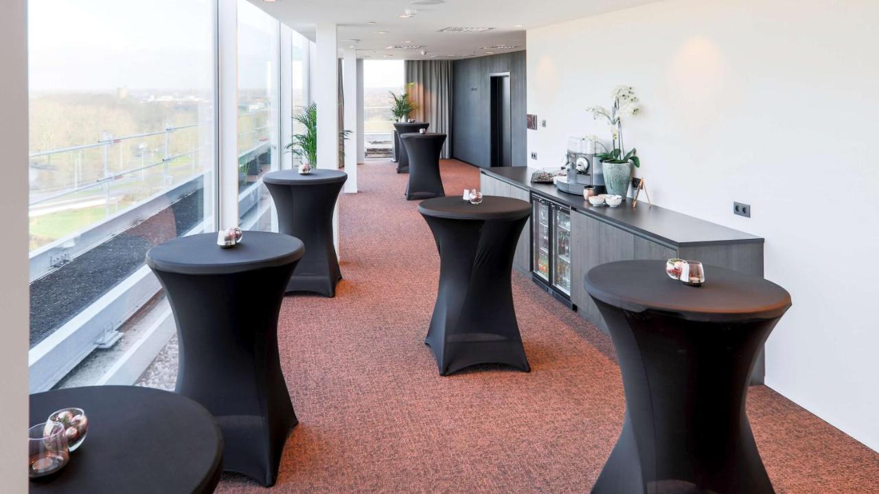 Hotel Radisson Blu Hotel, 4*