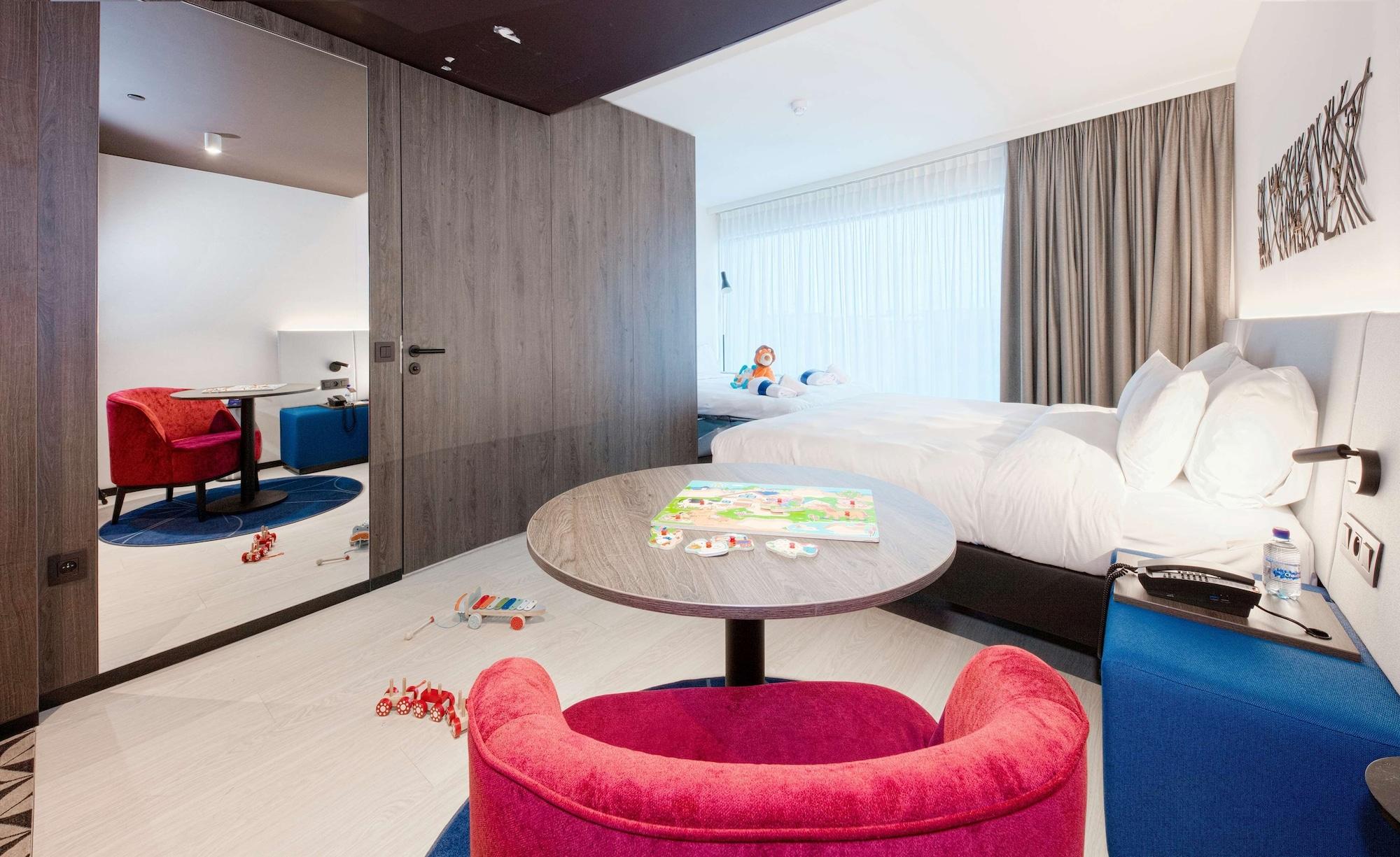 Radisson Blu Hotel, Hotel